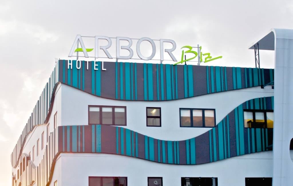 Home Arbor Biz Hotel